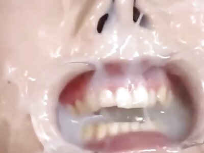 Uma massagem xvídeos pornô bem gostoso que faz a Sra. Quinteros se sentir relaxada